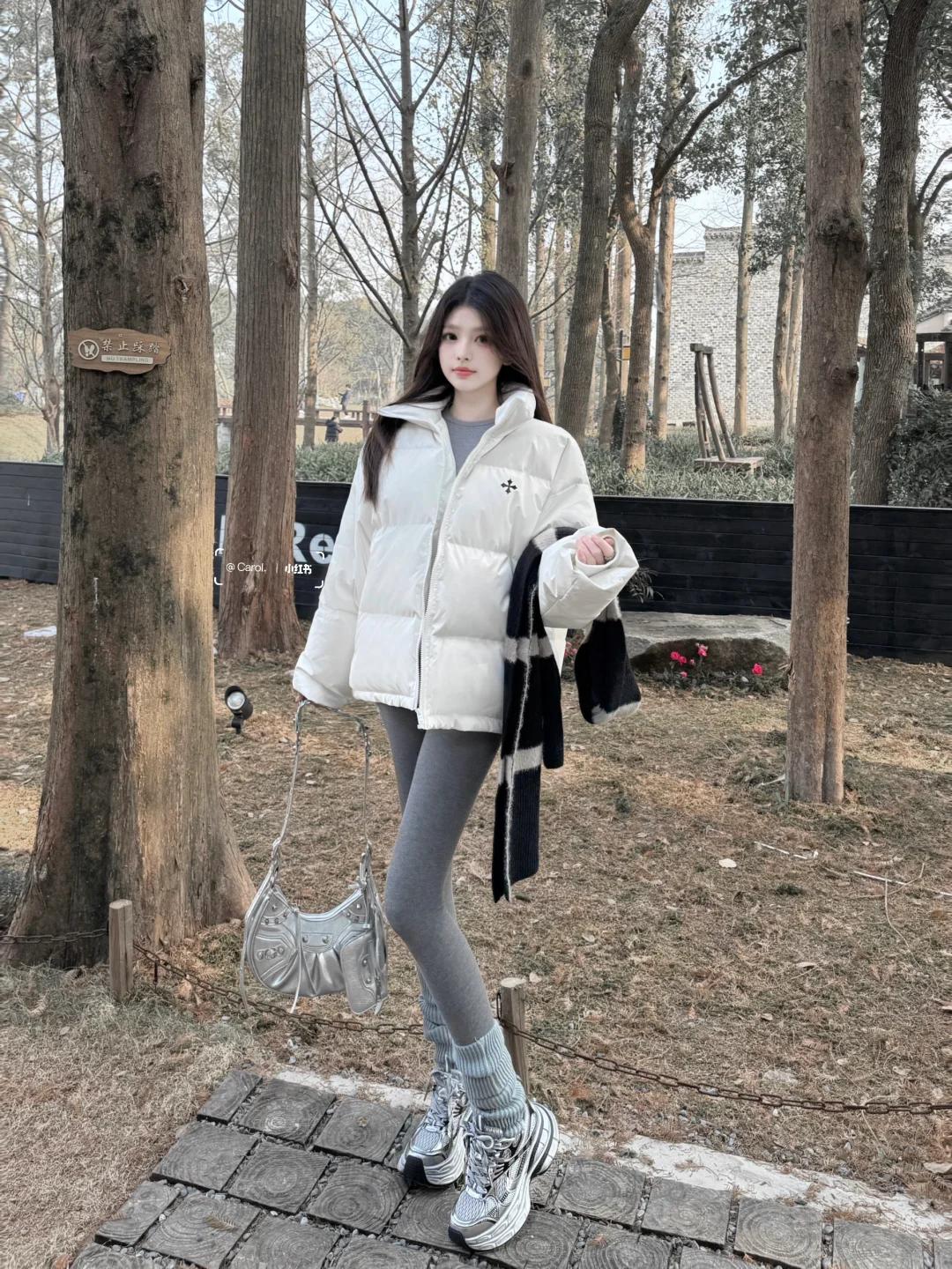 Mùa đông học cách mặc đẹp cho mình: Chiều dài của áo khoác rất quan trọng, tạo nên khí chất thanh lịch- Ảnh 5. Mùa đông học cách mặc đẹp cho mình: Chiều dài của áo khoác rất quan trọng, tạo nên khí chất thanh lịch- Ảnh 5.