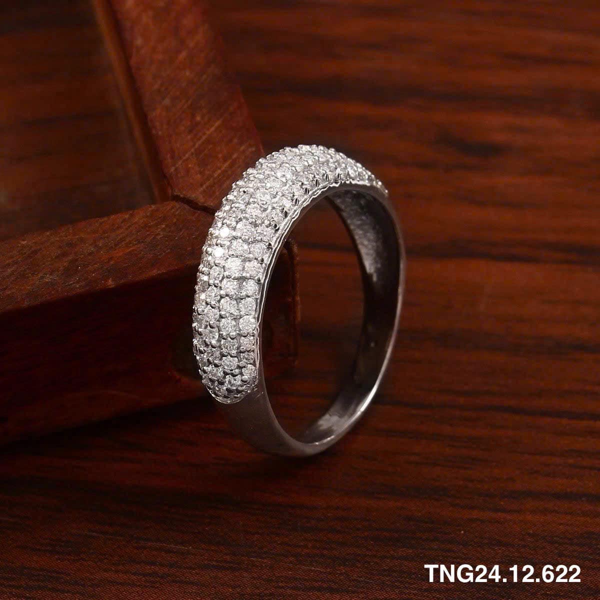 trang-suc-bach-kim-cho-quy-co-thanh-dat-3