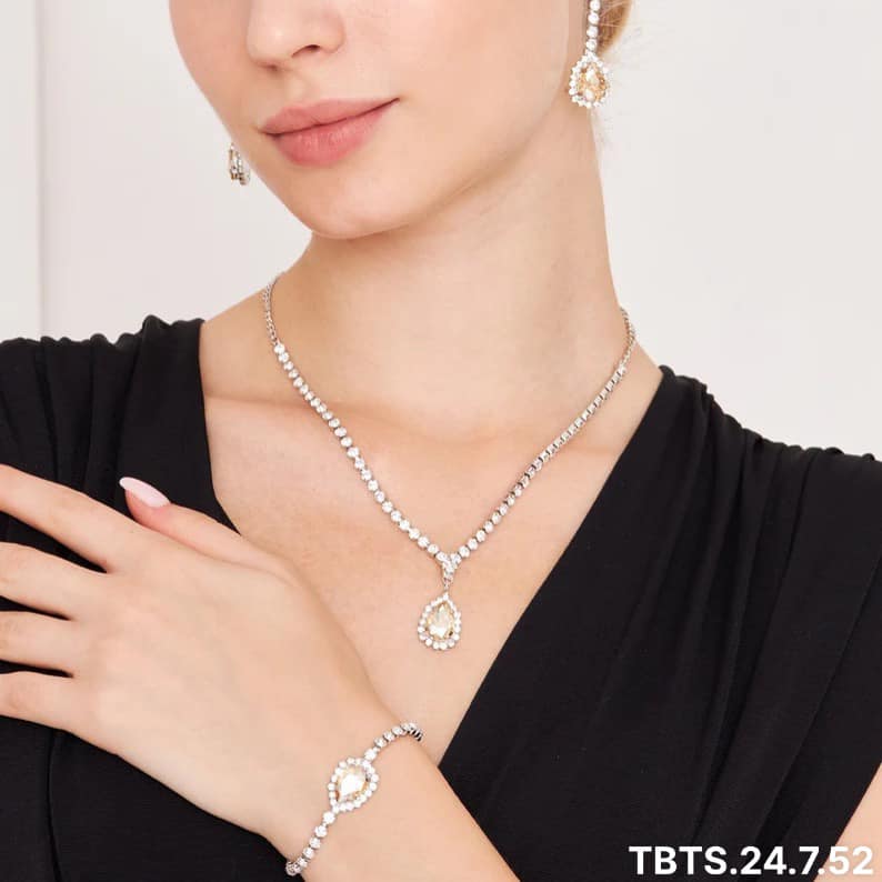 trang sức bạch kim và phong cách sống hiện đại