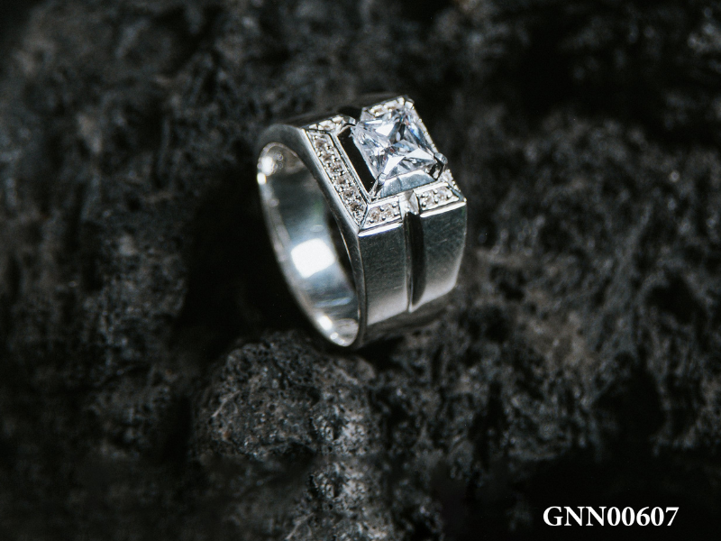 nhan-bac-boc-platin-gmond